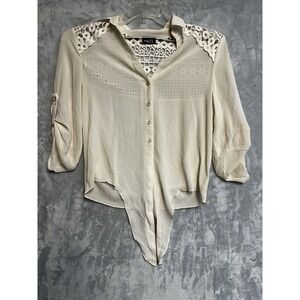 Rue 21 Size Medium Light Ivory‎ Boho Blouse
